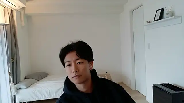 Snapshot of StuddedCatechin chatting on October 21, 2:01 am StuddedCatechin online show from October 21, 2:01 am