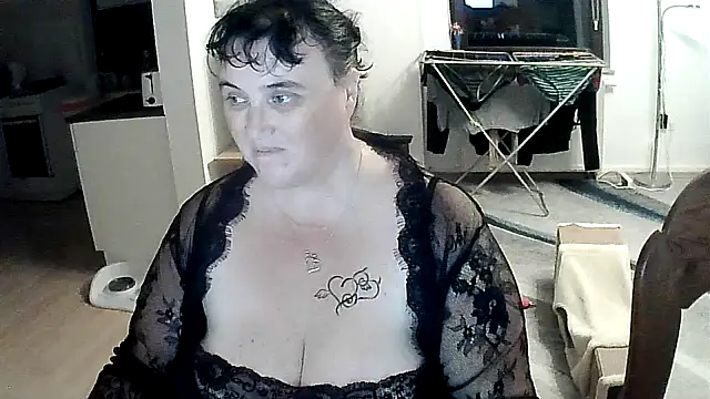 Snapshot of Minou1610 chatting on September 28, 8:03 pm Minou1610 online show from September 28, 8:03 pm