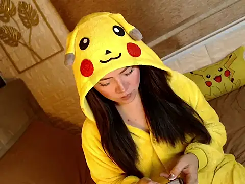 yourdevilsweettsx online show from February 18, 10:00 am