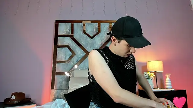 Electra Gosselin online show from March 13, 12:28 am