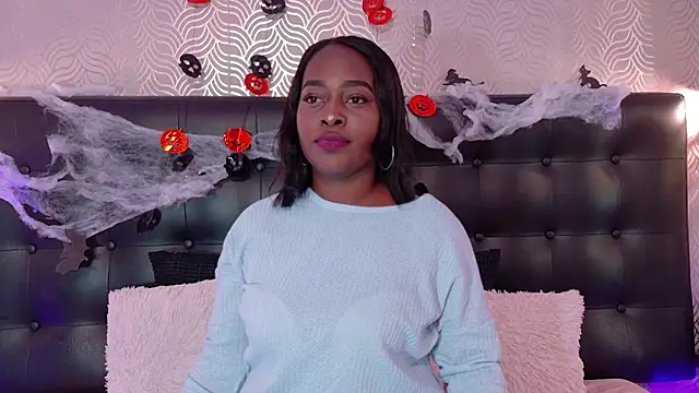 NaiaraMasson  online show from October 20, 12:38 pm