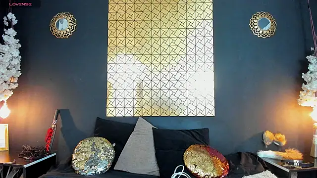 kinky momm online show from September 25, 2:21 pm