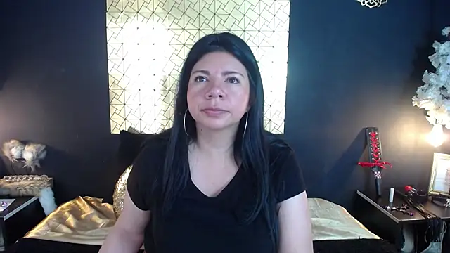 kinky momm online show from May 1, 3:38 pm