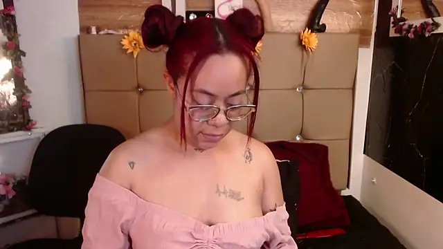 MIA  SPENCER online show from April 29, 7:20 pm
