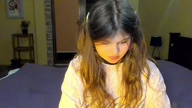 Snapshot of Lilly_Jess chatting on October 28, 6:32 pm Lilly Jess online show from October 28, 6:32 pm