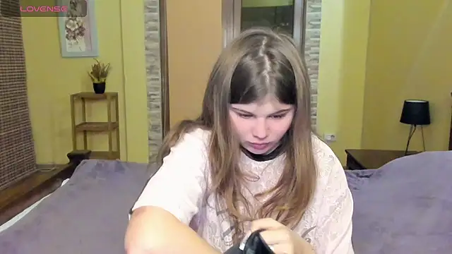 Snapshot of Lilly_Jess chatting on November 2, 7:38 pm Lilly Jess online show from November 2, 7:38 pm