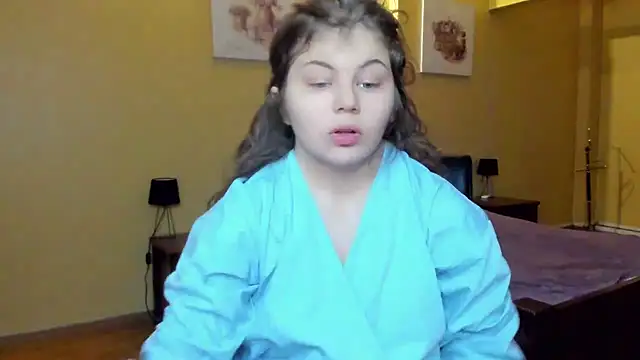 Snapshot of Lilly_Jess chatting on November 17, 8:14 pm Lilly Jess online show from November 17, 8:14 pm