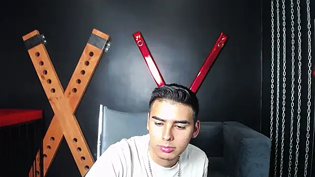 Matthewlodge online show from September 19, 1:23 pm