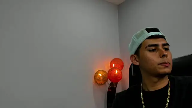 Matthewlodge online show from November 14, 1:48 am