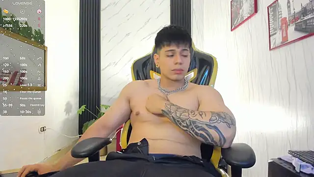 xKevyn online show from December 2, 12:21 pm