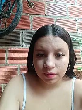 Snapshot of Shell_Latina chatting on October 20, 1:44 pm Shell Latina online show from October 20, 1:44 pm