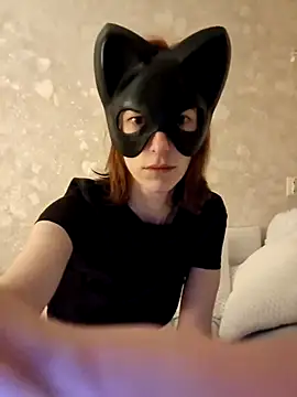 SecretIna online show from April 28, 8:25 pm
