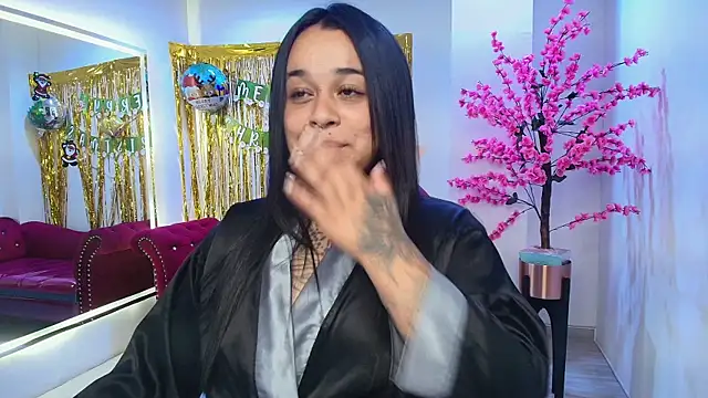 Black roseee online show from December 20, 8:10 am