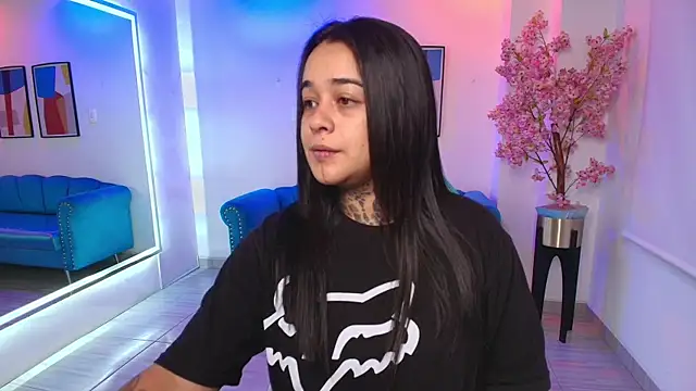 Snapshot of Black_roseee chatting on June 3, 3:42 am Black roseee online show from June 3, 3:42 am