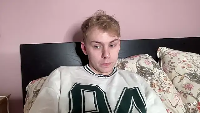 scottishtwink01 online show from October 13, 5:35 pm