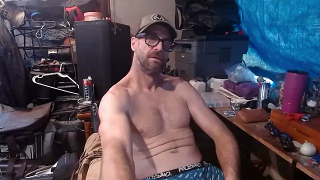 PeterHanglin online show from March 19, 8:35 pm