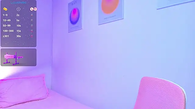 Snapshot of ana_bigboobss chatting on January 6, 4:05 am ana bigboobss online show from January 6, 4:05 am