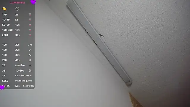 Snapshot of emmydurant chatting on November 28, 7:05 pm emmydurant online show from November 28, 7:05 pm