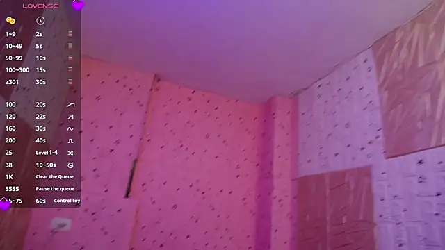 Snapshot of emmydurant chatting on December 3, 7:23 pm emmydurant online show from December 3, 7:23 pm