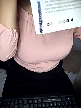 rhizanthella  online show from March 9, 8:57 pm