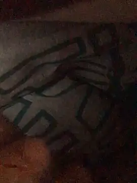 Snapshot of luzmelzinha chatting on September 21, 8:43 pm luzmelzinha online show from September 21, 8:43 pm