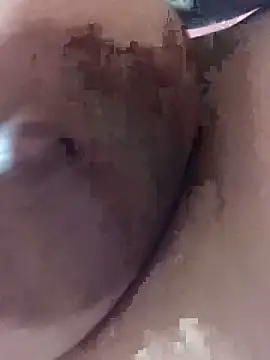 Snapshot of luzmelzinha chatting on December 14, 6:12 pm luzmelzinha online show from December 14, 6:12 pm