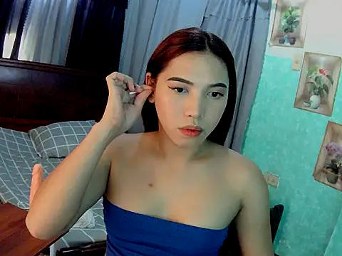 Snapshot of Chen_Lavin chatting on March 3, 6:19 am Chen Lavin online show from March 3, 6:19 am