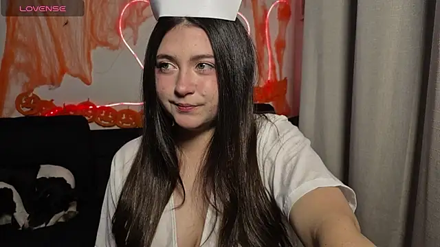 valentinauwu online show from October 25, 4:20 am