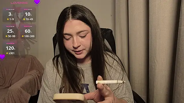 valentinauwu online show from November 13, 3:38 am