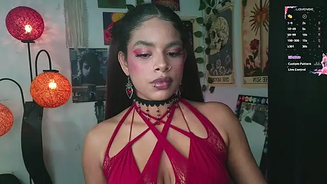 Snapshot of Raven_luv chatting on September 19, 1:18 am Raven luv online show from September 19, 1:18 am