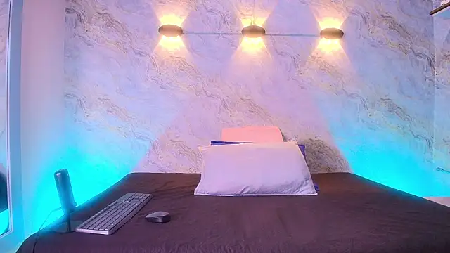 Snapshot of abbyrouss_ chatting on November 8, 3:07 am abbyrouss online show from November 8, 3:07 am