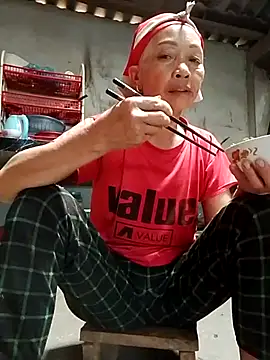 -Xuka-200 online show from October 31, 4:13 am