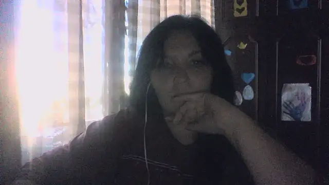 Snapshot of Breezy_88 chatting on September 11, 11:21 am Breezy 88 online show from September 11, 11:21 am