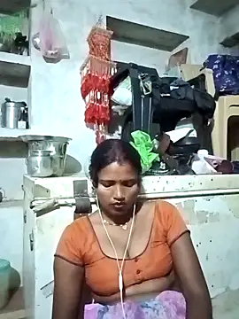 Snapshot of Cm_pooja chatting on September 25, 9:29 pm Cm pooja online show from September 25, 9:29 pm