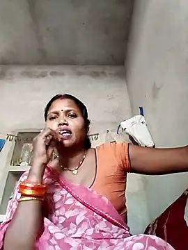 Snapshot of Cm_pooja chatting on May 5, 11:29 am Cm pooja online show from May 5, 11:29 am