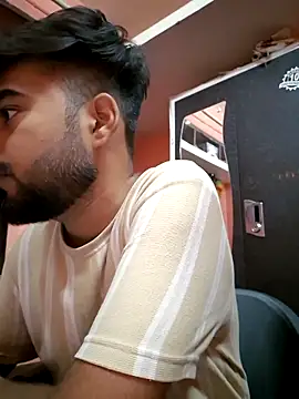 soniriyaa010101 online show from April 26, 6:00 am