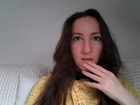 Snapshot of Valessya chatting on May 5, 2:36 pm Valessya online show from May 5, 2:36 pm