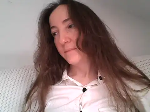 Snapshot of Valessya chatting on May 9, 9:14 am Valessya online show from May 9, 9:14 am