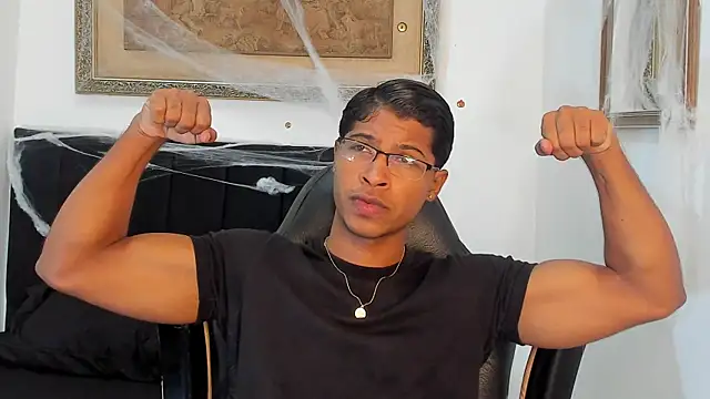 Snapshot of cassian_gold chatting on October 16, 3:07 am cassian gold online show from October 16, 3:07 am