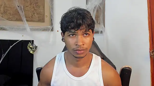 Snapshot of cassian_gold chatting on November 1, 9:28 pm cassian gold online show from November 1, 9:28 pm