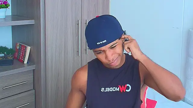 Snapshot of cassian_gold chatting on June 4, 2:45 pm cassian gold online show from June 4, 2:45 pm