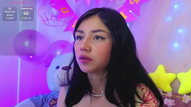 april bennett online show from July 10, 1:36 pm