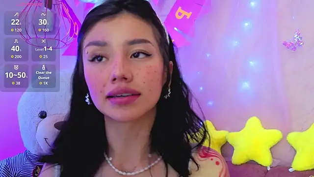 april bennett online show from July 25, 2:36 pm