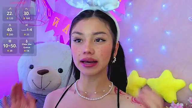 april bennett online show from July 27, 2:13 pm