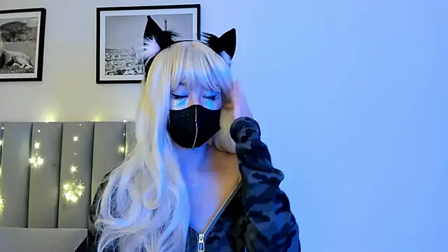 yanyaan online show from February 28, 8:21 pm