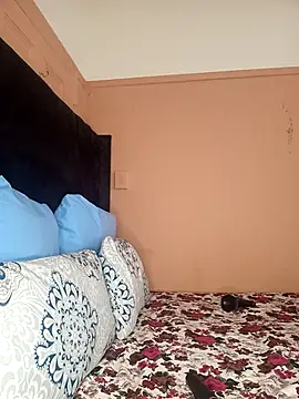 Snapshot of MilfBoobsxx chatting on October 23, 8:57 am MilfBoobsxx online show from October 23, 8:57 am