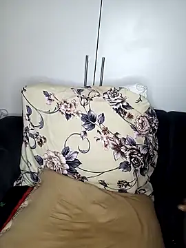 Snapshot of MilfBoobsxx chatting on November 26, 4:41 pm MilfBoobsxx online show from November 26, 4:41 pm