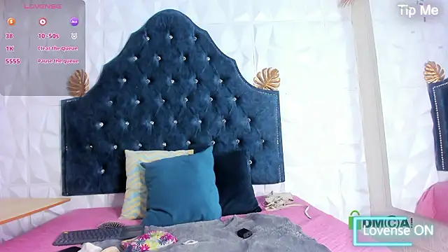 Caroline daring online show from February 27, 1:33 pm