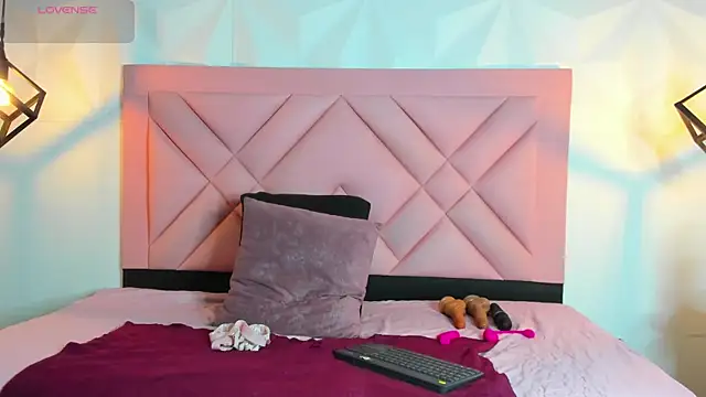 Caroline daring online show from July 30, 12:37 pm
