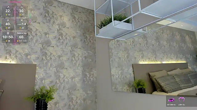 Snapshot of VictoriaShelby chatting on March 4, 11:49 am VictoriaShelby online show from March 4, 11:49 am